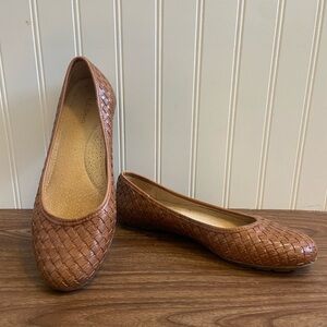 L.L. Bean Woven Leather Ballet Flat Round Toe Chestnut Brown Boho Coastal 7M